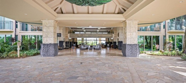 Waipouli Beach Resort Ocean View 2 BD 3 BA
