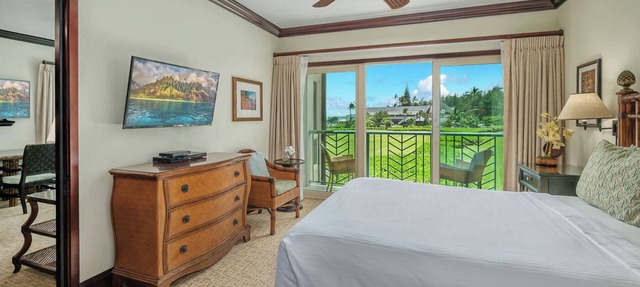 Waipouli Beach Resort Ocean View 2 BD 3 BA
