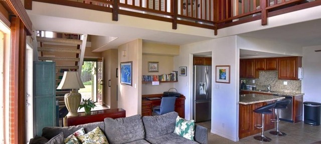 Walk To Beach - All Newly Furnished - 2 Bdrm+ Loft Bdrm/2 Bath - WiFi- HDTV