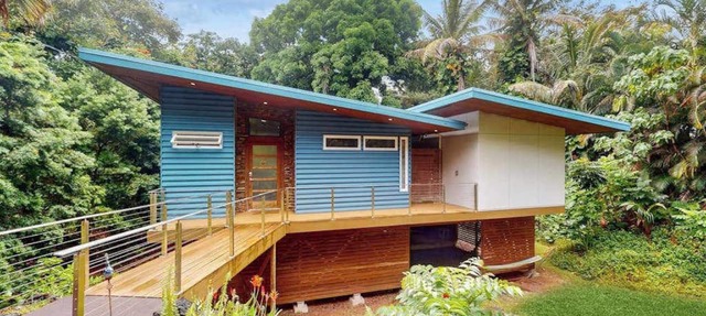 Walk to Kehena Beach From a Tranquil Escape with W/D & WiFi
