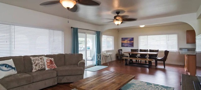 Walk to Ocean from house- close to BYU-H & Polynesian Cultural Cntr 3 bed 2 bath