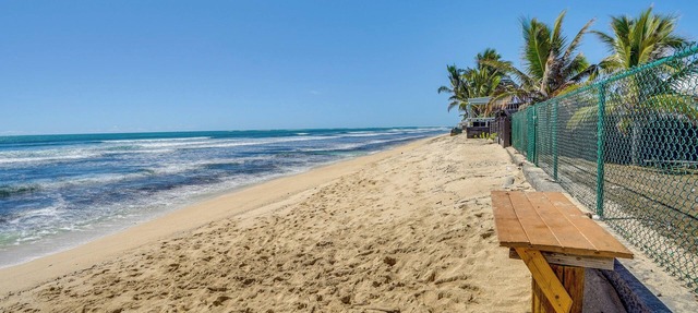 Walk to Sand! Ewa Beach Group Retreat