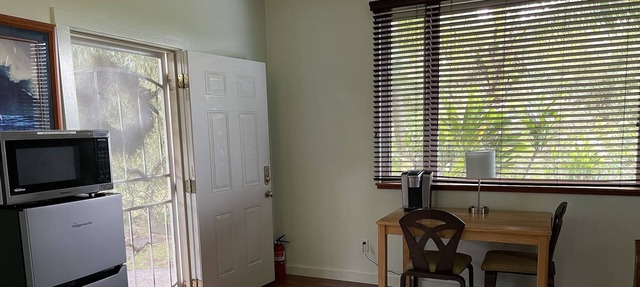 Welcome to the Dolphin Studio + 1 bathroom with Wifi