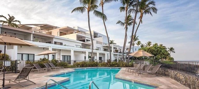 Wyndham Royal Sea Cliff | Three 2BR/2BA Suites Sleeps 18!