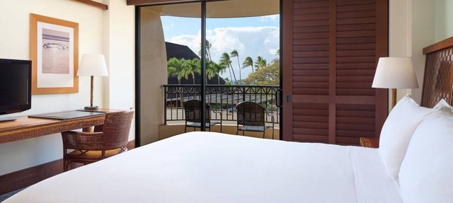 Your Maui Adventure Awaits! Beachfront, Pool, Minutes to Kapalua Coastal Trail!