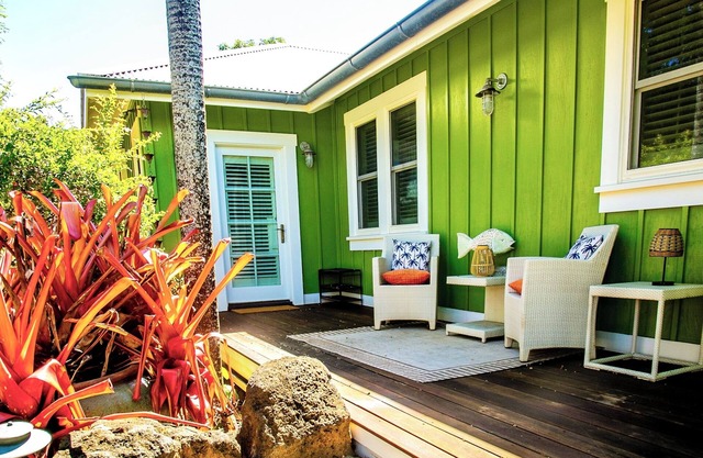 1940’s Retro Shack By The Sea