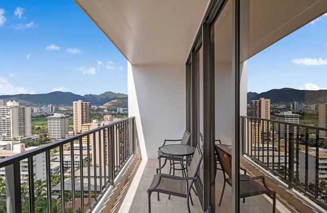 22nd Floor Condo with Stunning Ocean Views and Free Parking! by Koko Resort Vacation Rentals