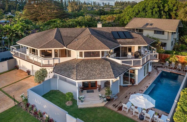 4-Bedroom Home overlooking Hanalei Bay & Bali Hai