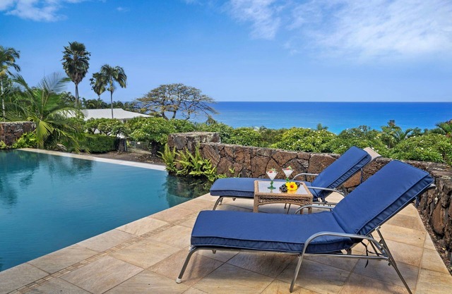 🏖️Amazing Ocean Views | Infinity Pool | Great Location