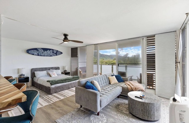 Beachfront Condo | 30 Day Min | Pool + A/C