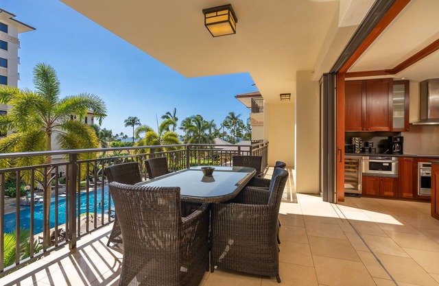 Beachfront Condo at Beach Villas at Ko Olina | Hale Hoaloha by AvantStay