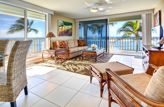 Bright Corner Oceanfront Unit with Stunning Sunsets