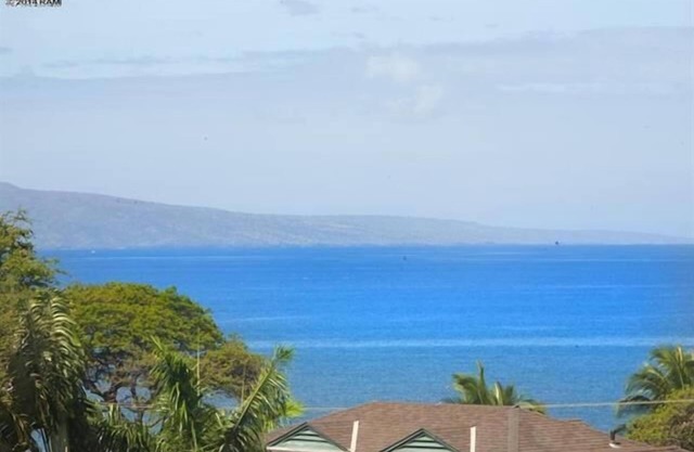 Fall Special 169 per night. Ocean View, Fully Remodeled, New AC, Walk to Beach
