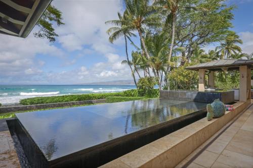 Hale I'a U'i in Puako