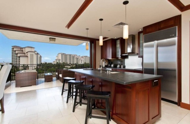 Hale Kaimana Villa O-622