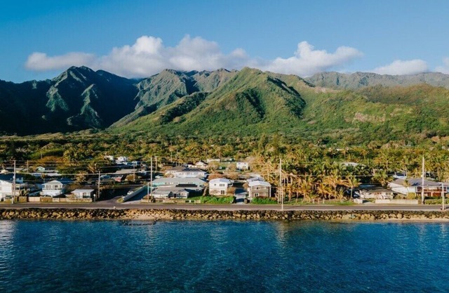 Hawaiian Oceanfront Oasis