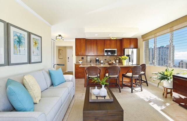 High Floor, Partial Ocean View! Bedroom A/C, W/D, Wi-Fi, Pool, FREE Parking!
