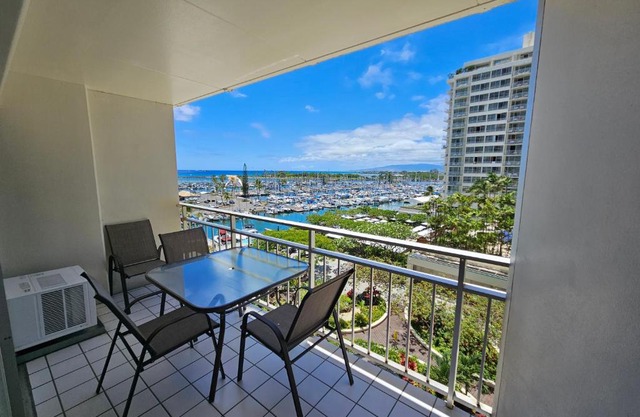 Ilikai Hotel Condo with Kitchen and Ocean View