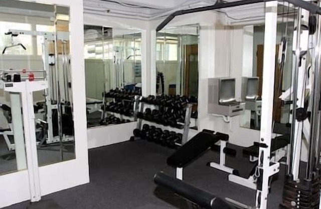 Imperial Hawaiian Vacation Club Resort, Hot Tub!