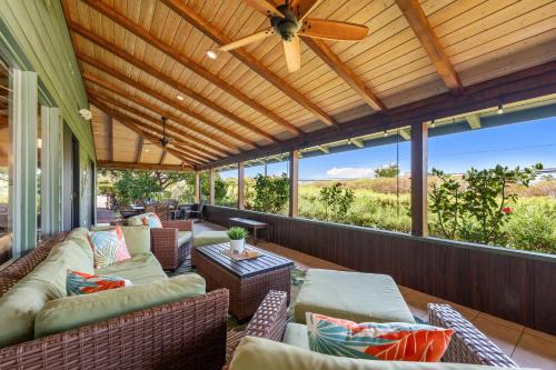 International Colony Club 41 · ICC 41 Remodeled 3BD Cottage w He