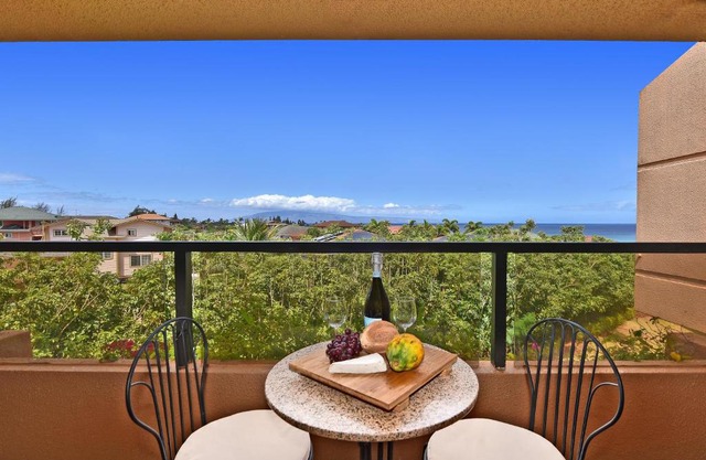 Kahana Villa E601 · KV E601 Updated 1BD Condo w AC Pool Sunset V