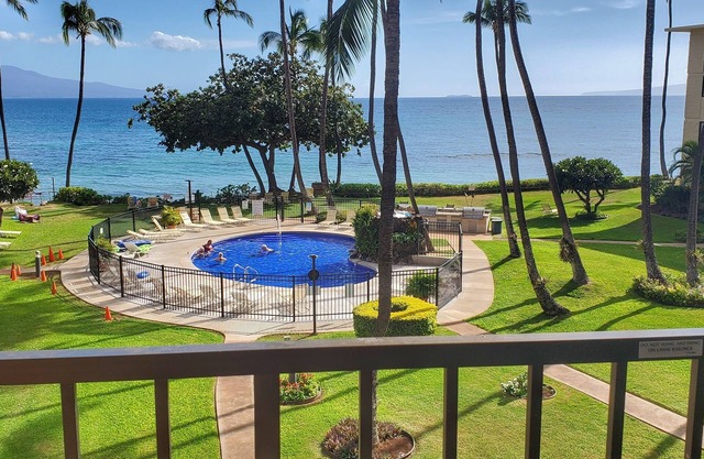 Kanai A Nalu #311 Direct Oceanfront Unit with GREAT Ocean Views, Wifi