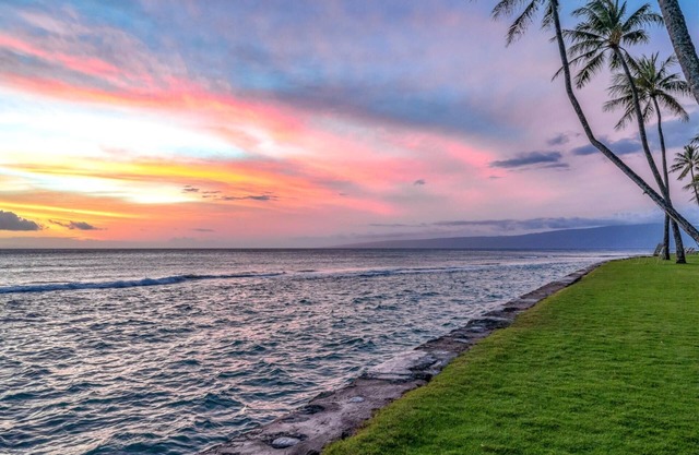 KBM Resorts | FREE CAR | Papakea | Ocean view | 3-Bedroom Condo with Large Bath and Fully Air Conditioned! PKC-404