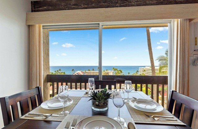 Kona Mansions 5-minute Walk to Honls Beach