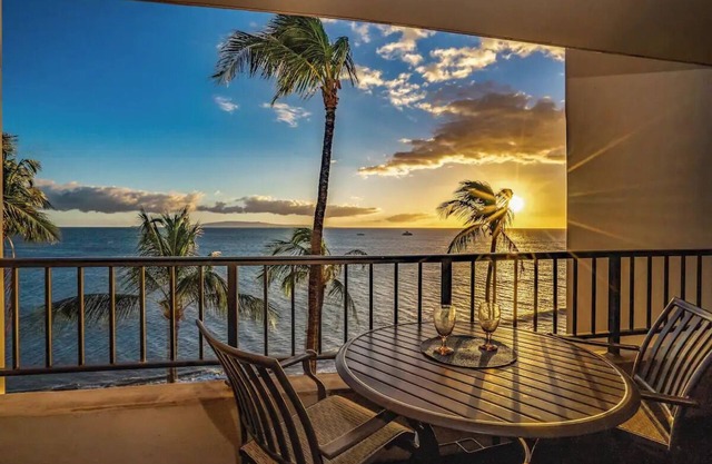 LABOR DAY SPECIAL- PENTHOUSE 12th Fl- OCEANFRONT-near KAANAPALI BEACH AC.