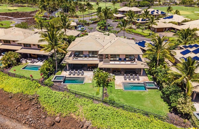 Laule'a Ohana Retreat by Gather – 2 Mauna Lani Villas w/Golf Views, Dual Pools/