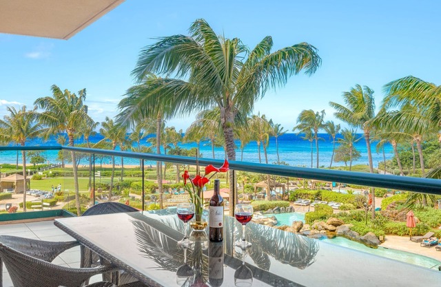 Maui Resort Rentals: Honua Kai - 6 Total Bedrooms, Stunning 3rd Floor Ocean Views!