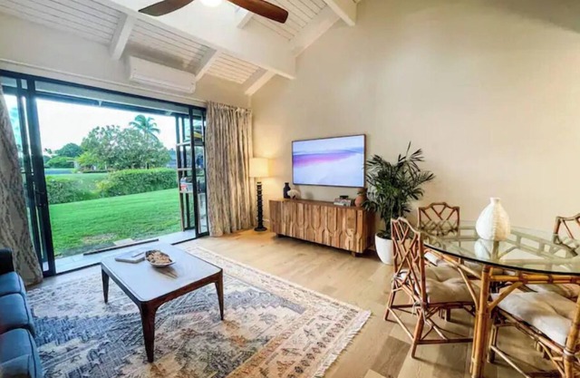 Niki Lani Condo on the Golf course @ Turtle bay