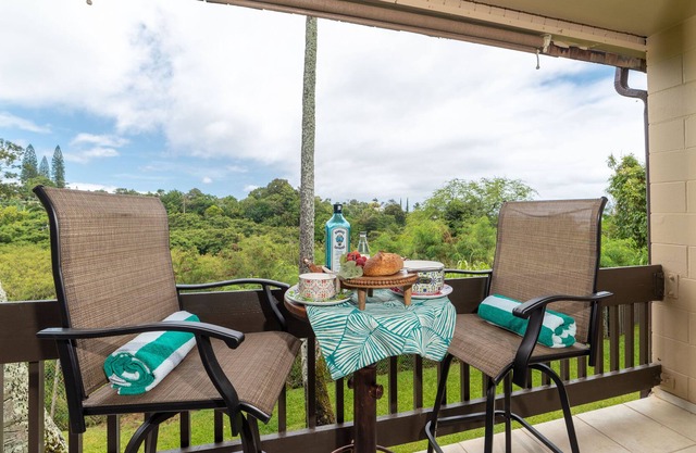 NR D13 Close to Beautiful Beaches & Coves in West Maui