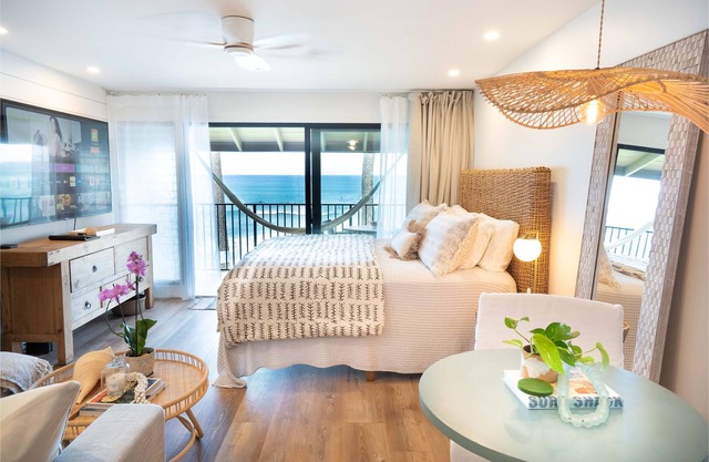 Oceanfront Designer Studio-Amazing Ocean Views-AC -Turtle Viewing Beach
