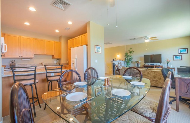 Princeville Condo with AC, Pool, Garage, Beach Gear 27B