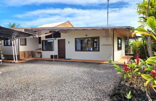 Reclining Buddha Vacation Rental, Spacious, Cozy, Delightful 2-br. in Keaau