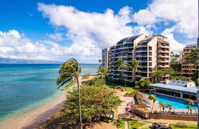 Relax in Style at Sands of Kahana – Oceanfront 4-Bedroom Getaway, Sleeps 12.
