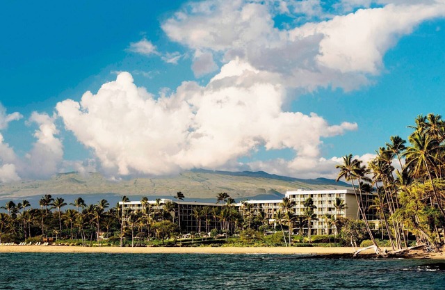 Spacious 2BR Condo On The Beach - Family Friendly - Beach Gear Rentals!