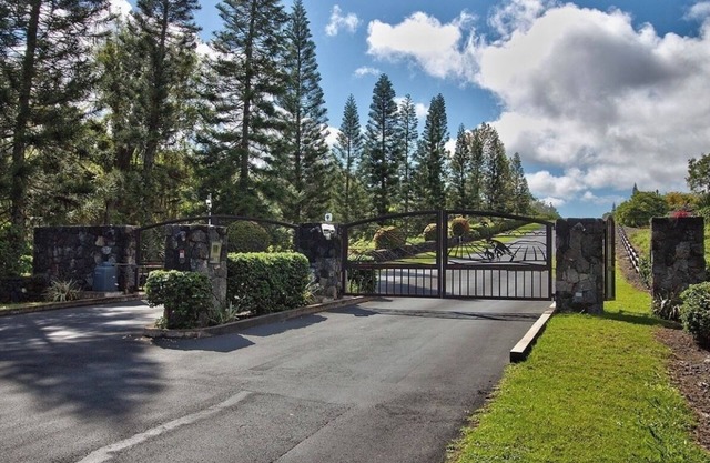 View of Mauna Kea in Gated Community across from Golf Course