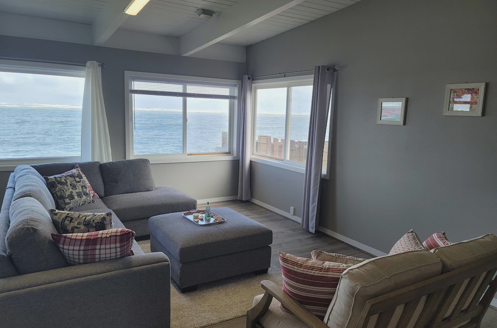Punaluu House | Perfect Beachfront Home