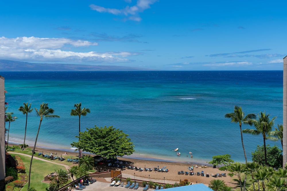 Kahana Condo | Sands Of Kahana 315 2bd/2ba Oceanfront 2 Bedroom Condo by RedAwning