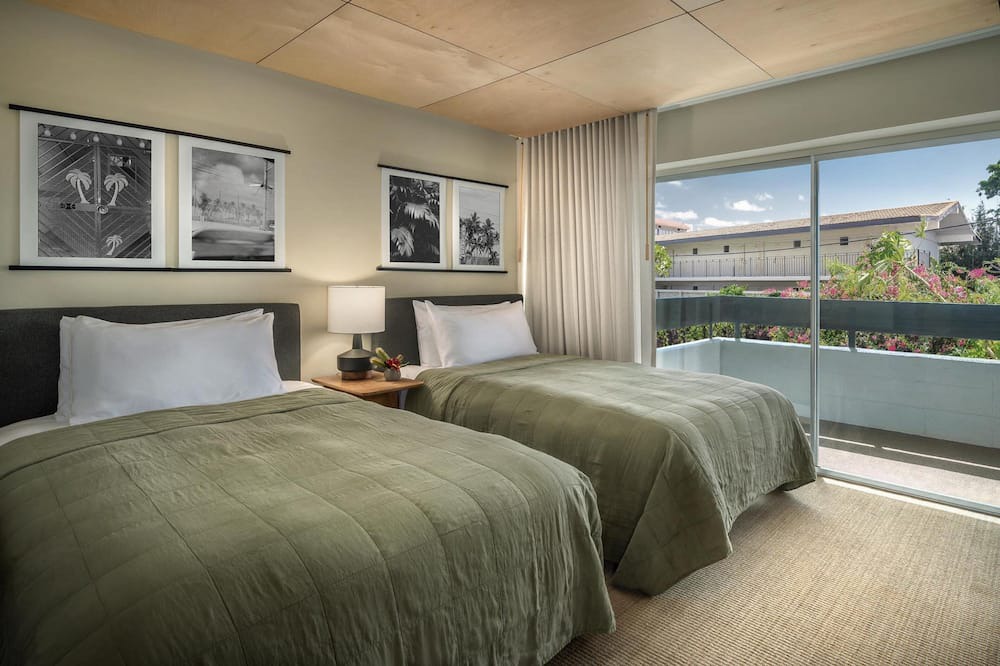 Historic Kailua Village Hotel | PACIFIC 19 Kona