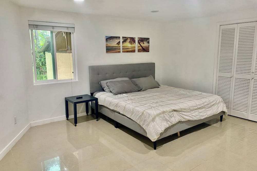 Keaau Apartment | Welcome to the Jungle II