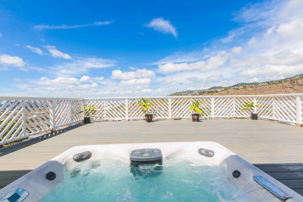 Kaimuki Cottage | Your Sanctuary Awaits.