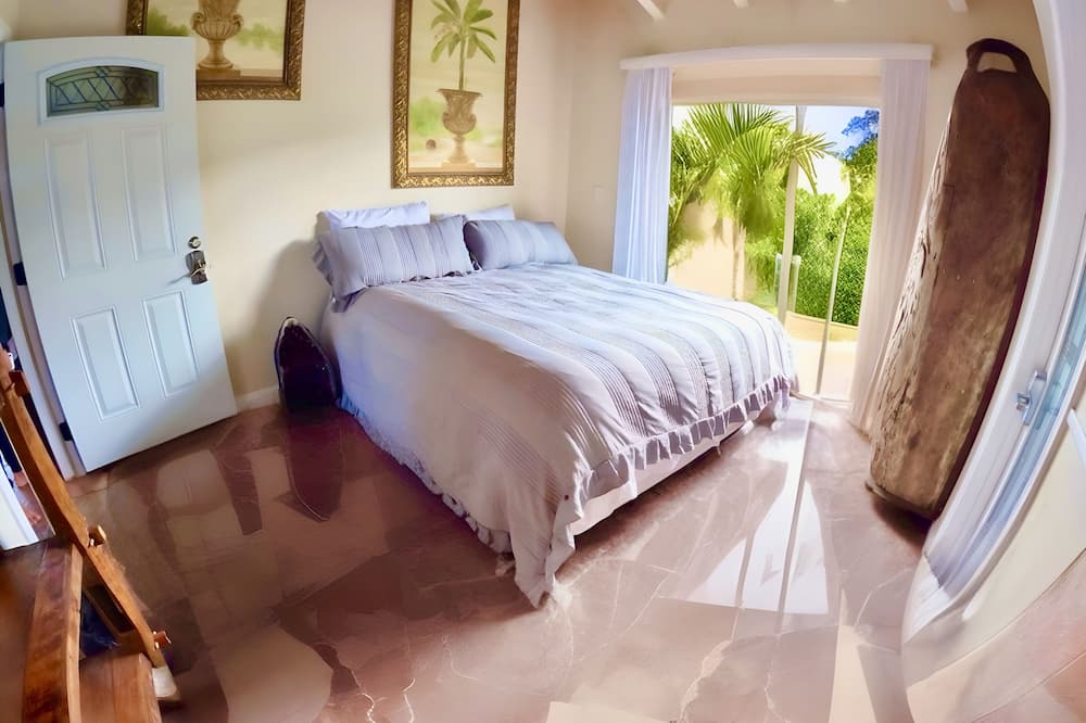 Hakalau House | Private Estate with Waterfalls, Sauna, Ice bath, Jacuzzi, 24 acres of rainforest