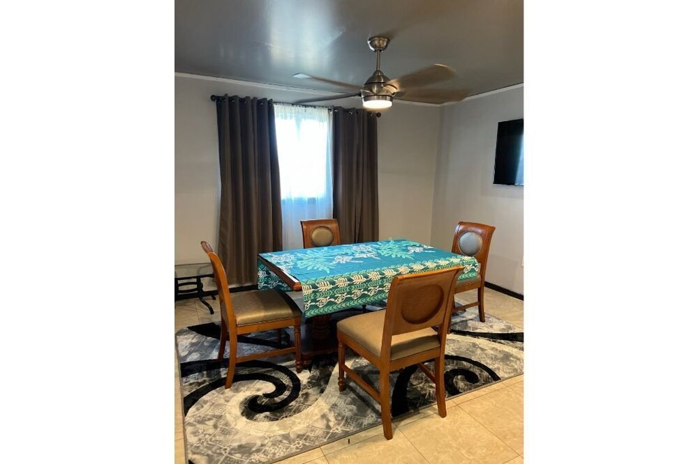Waianae House | DO NOT BOOK THIS LISTING, SEE MY other LISTING :4 bdrm2 bath. Exact same listing
