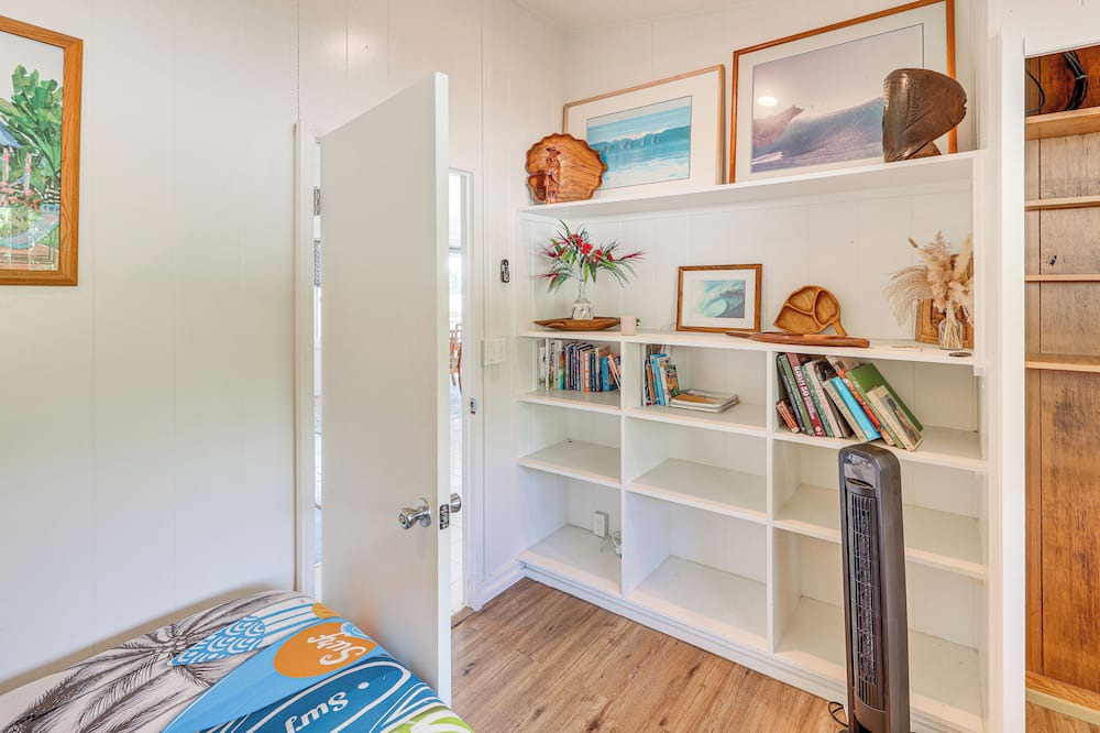 Poipu Cottage | Walk to Beach: Koloa Getaway w/Ocean Views