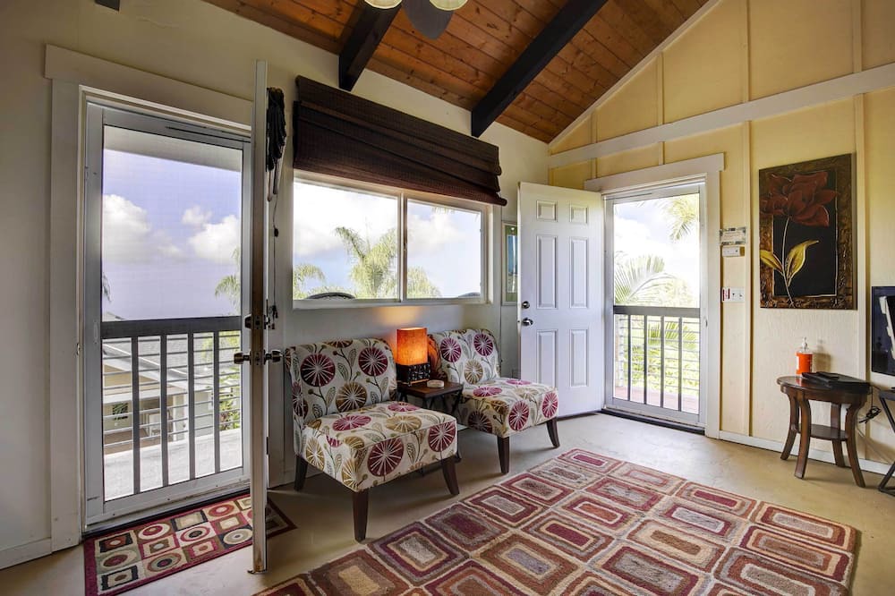Kalaoa Cottage | Charming Kailua-kona Apartment Near Hiking & Golf!