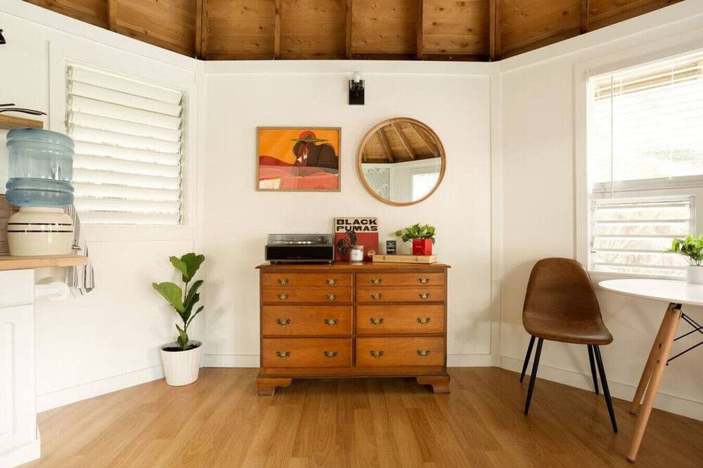 Volcano Cottage | Ohia Cottage - Volcano Village Retreat