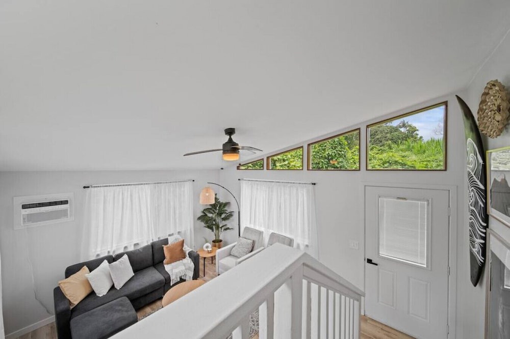 Hilo House | 117 Wainaku HOUSE B · Peaceful Haven in Hilo 3BR House